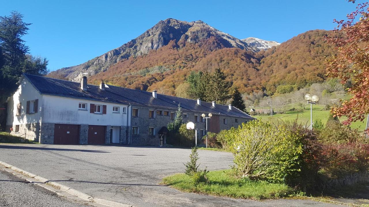 La Baleine Blanche - Chambres Campan Dış mekan fotoğraf